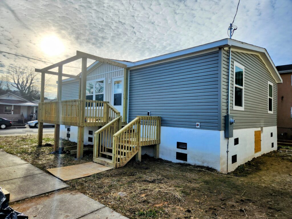 201 Bream St.